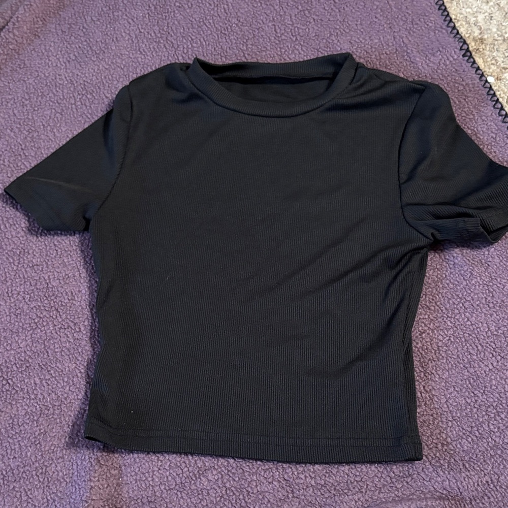 SHEIN Black Short Sleeve Tee